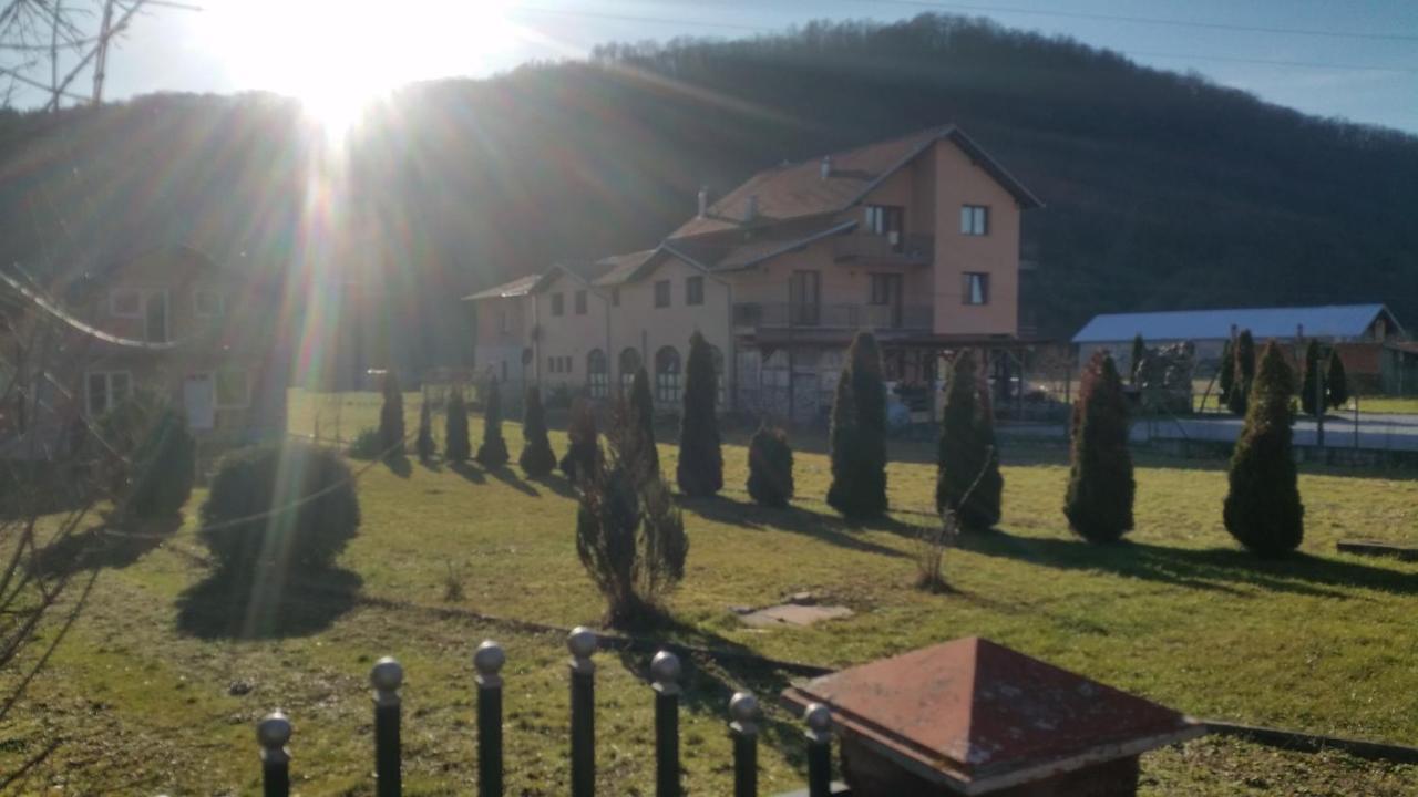 Apartmani Natura Sanski Most Exteriér fotografie